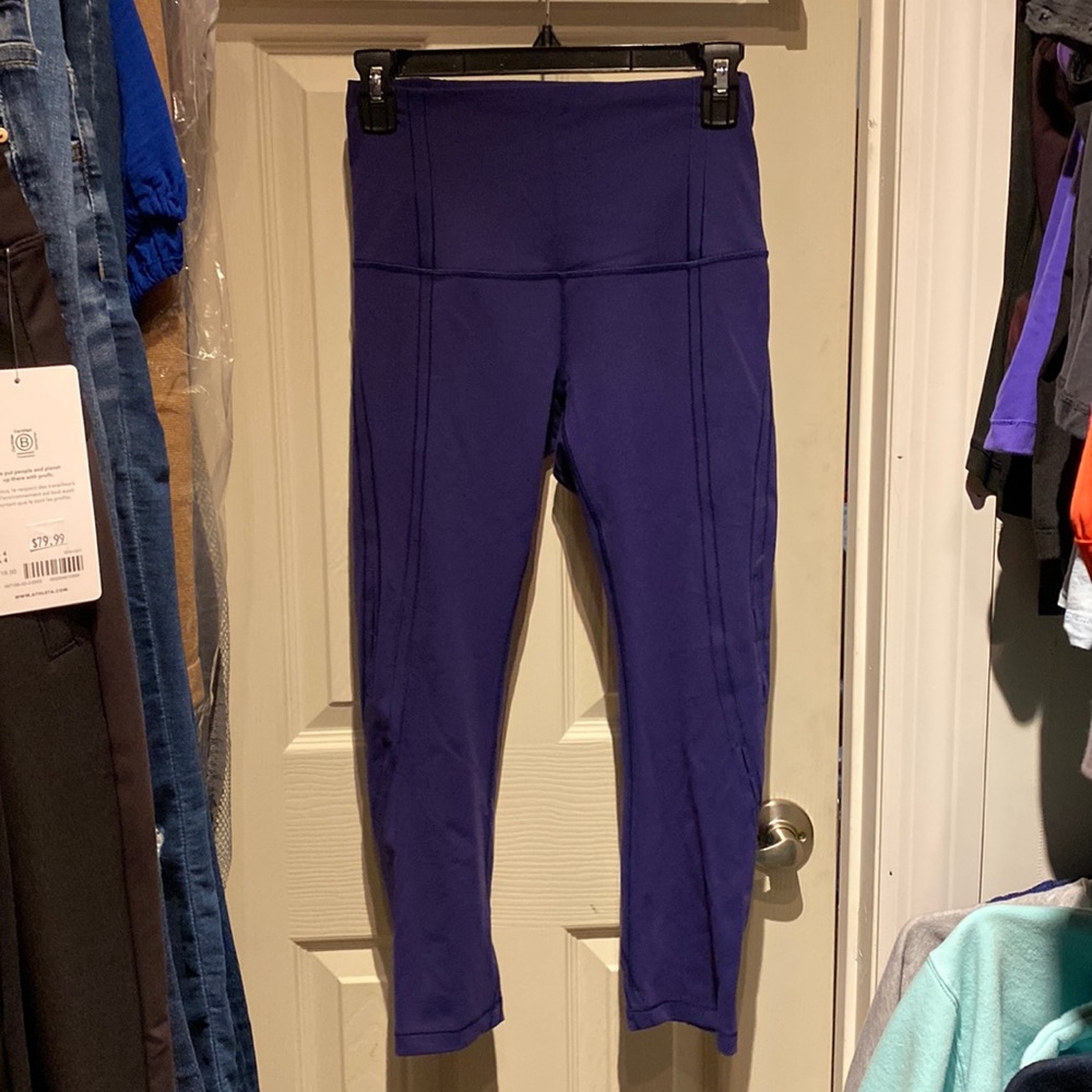 Lululemon blue luon size 6 high rise 25”